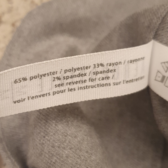 SOLD! Aeropostale pleated skirt - Picture 9 of 10